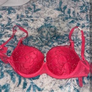 Victoria's Secret Heart Lace Bra in Pink